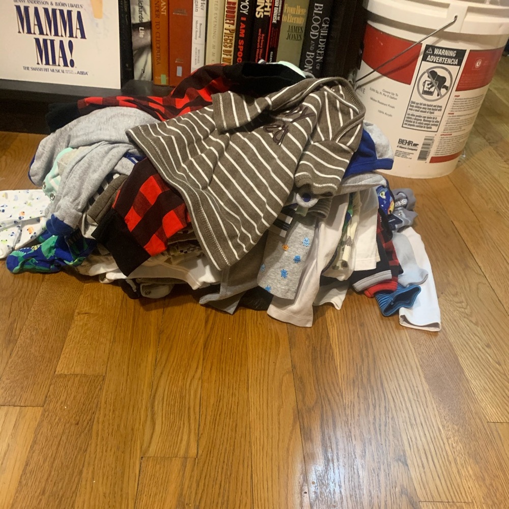 Baby clothes - Picture 2 of 2